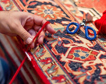 خدمات تخصصی و حرفه ای رفوی فرش در قالیشویی بنیاد کرج 